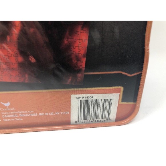 Darth Vader Star Wars 1000 Piece Collectors Puzzle in Tin Disney 18" x 24" NEW - Picture 3 of 8